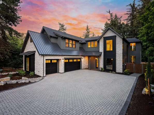 964 Country Commons Ln, Lake Oswego, OR 97034