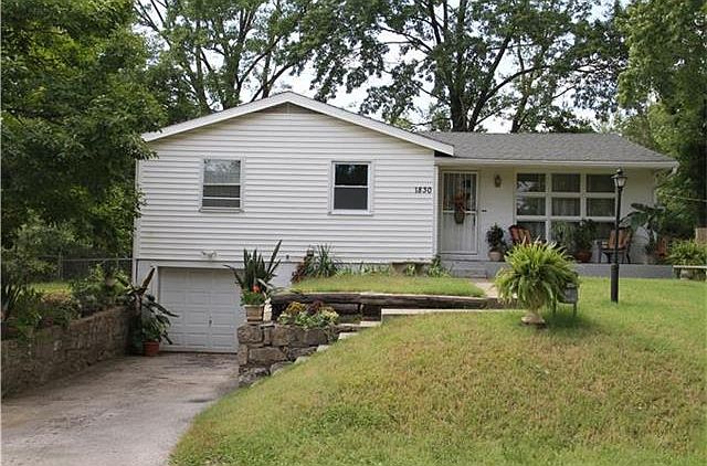 1st image of 1830 N 51st Ter