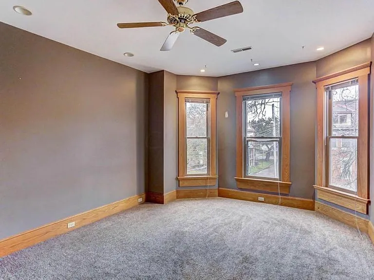 250 Wilber Ave — Photo 12
