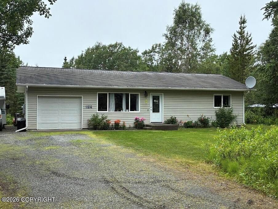 1st image of 33121 Echo Lake Rd