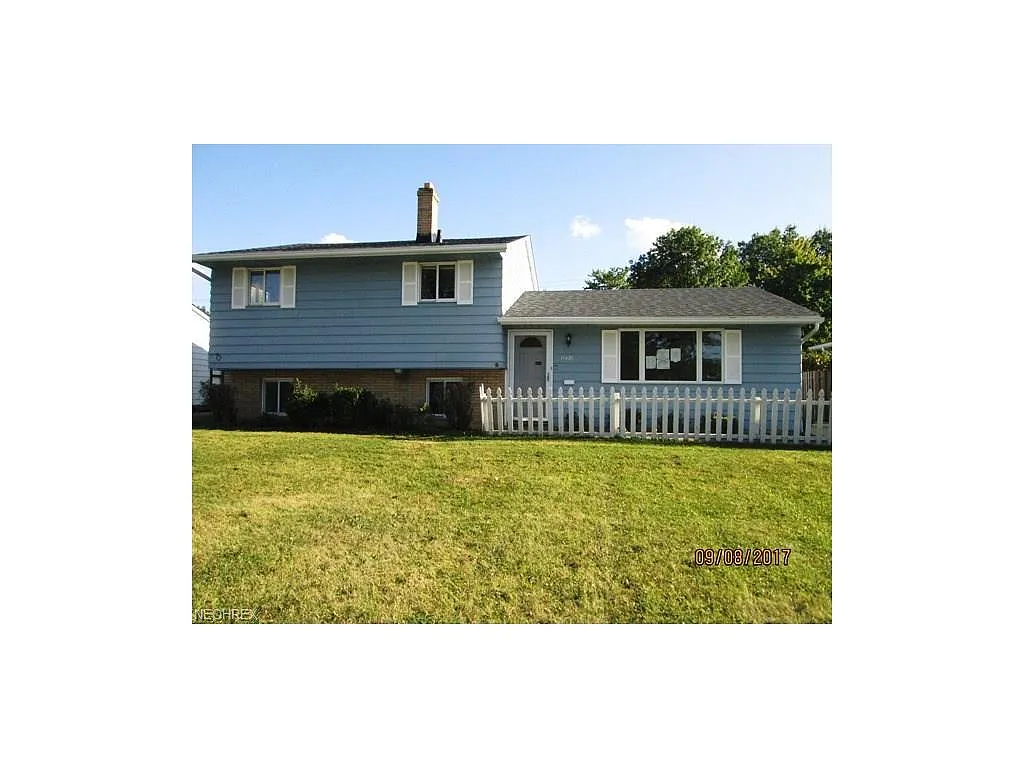 11421 Stormes Dr photo 1