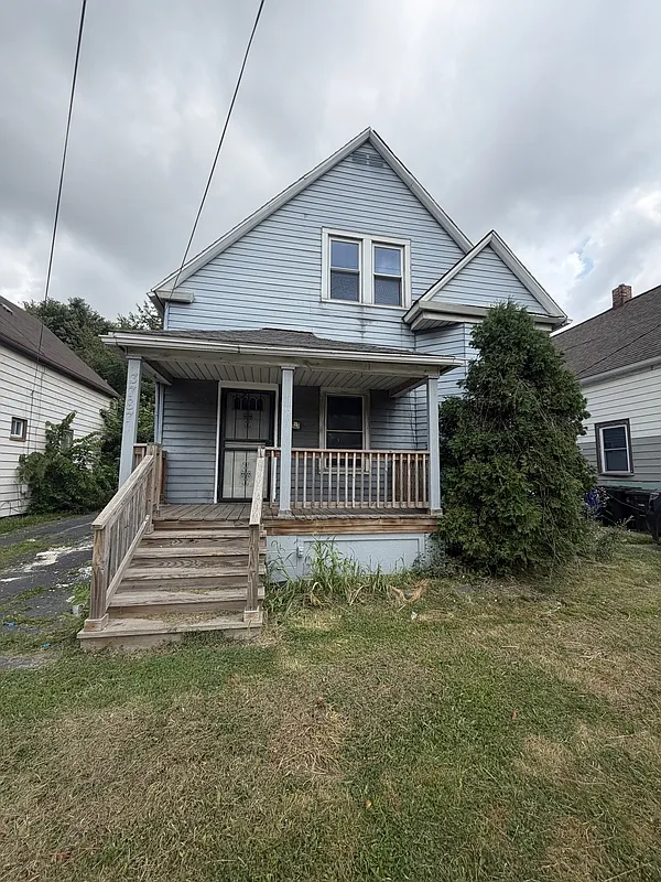 4 bed, 1.5 bath, 1530 sqft, $1,400 — Photo 1