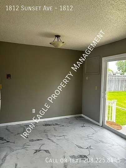2 bed, 910 sqft, $1,425 — Photo 3