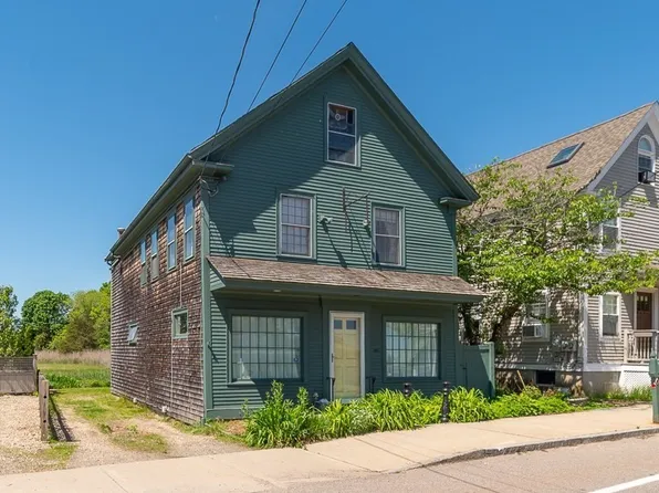 157 Main St, Essex, MA 01929