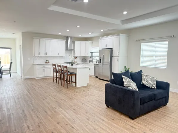 9019 Evelyn Ave, California City, CA 93505