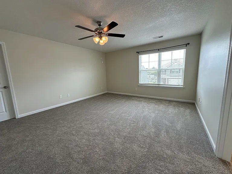 1105 Beacon Rd — Photo 13