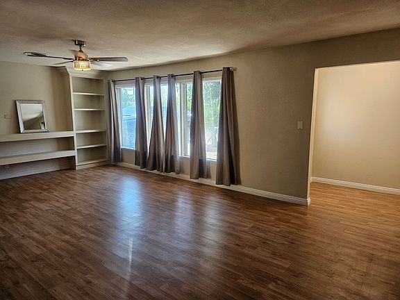 4th image of 561 Bonita Ave