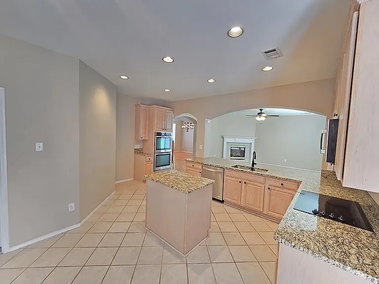 625 Manchester Dr — Photo 29