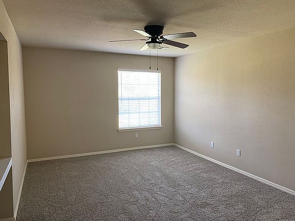 Large Bedroom - Upstairs