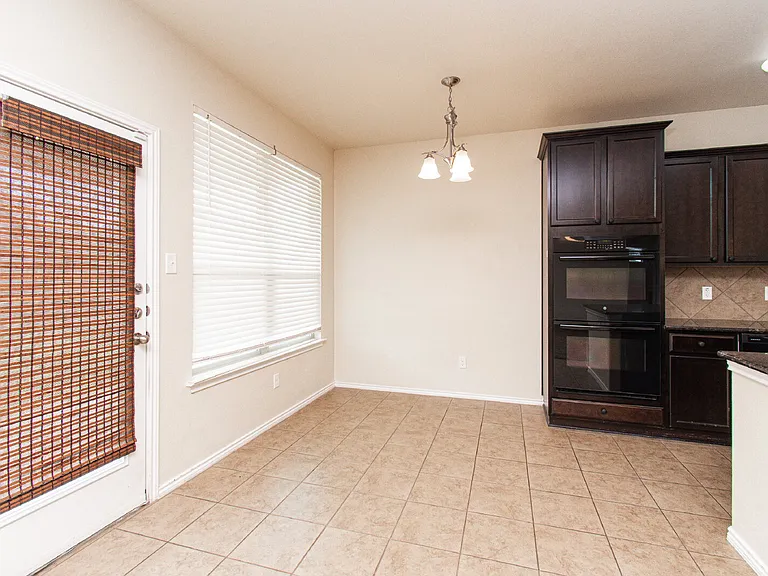 6509 Creek Land Rd — Photo 5