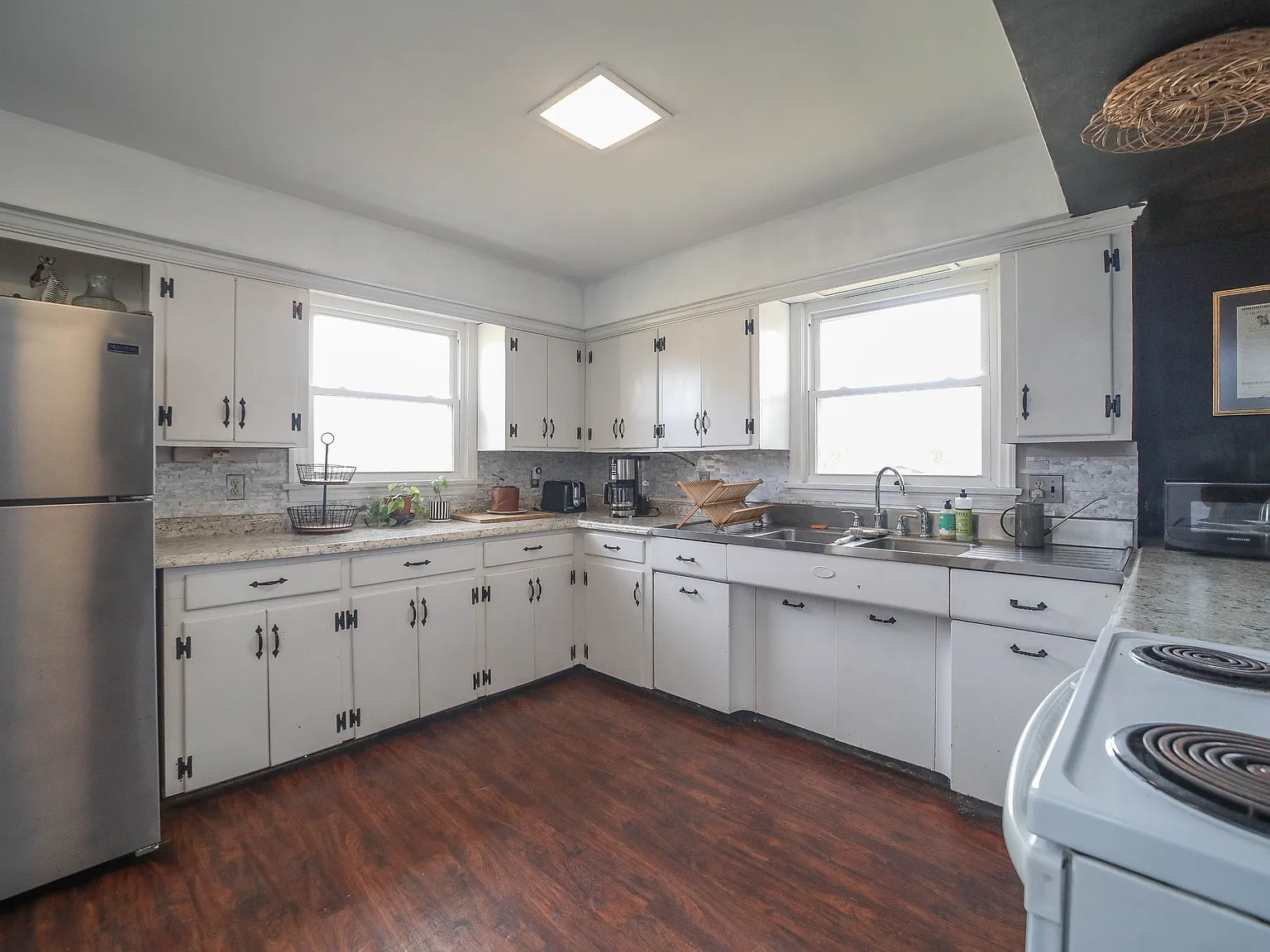 437 Roseland Road - 1 — Photo 3