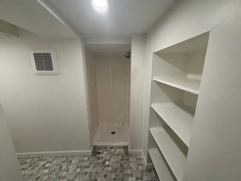 74 S State St #5 — Photo 5