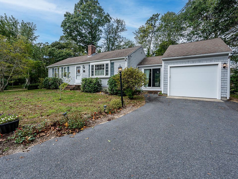 1st image of 19 Seminole Drive