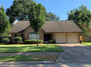 2110 N Fisher Ct, Pasadena, TX 77502