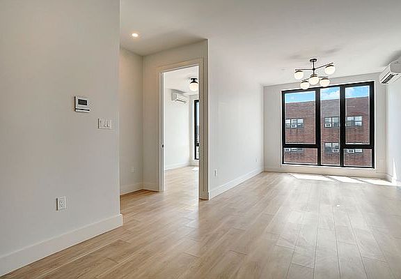 5th image of 11 Herkimer St #7R