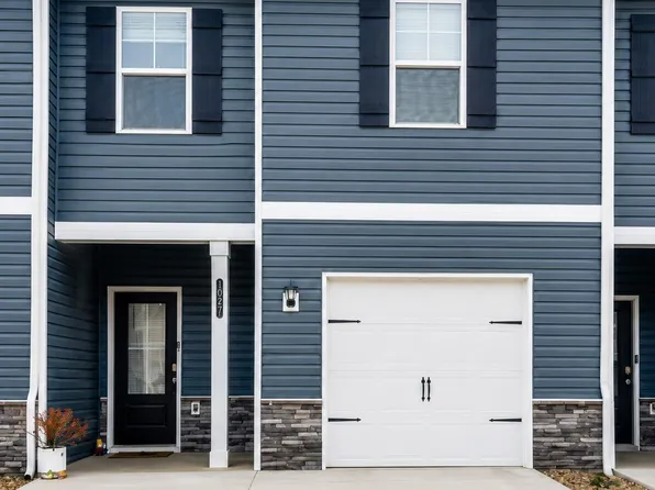 1027 Saylors Pl, Jonesborough, TN 37659