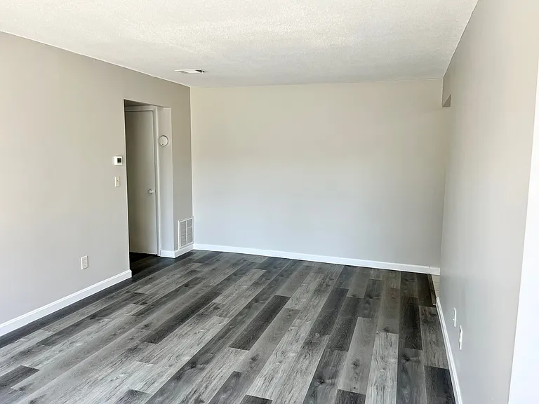 44 Shrewsbury Green Dr #A — Photo 6