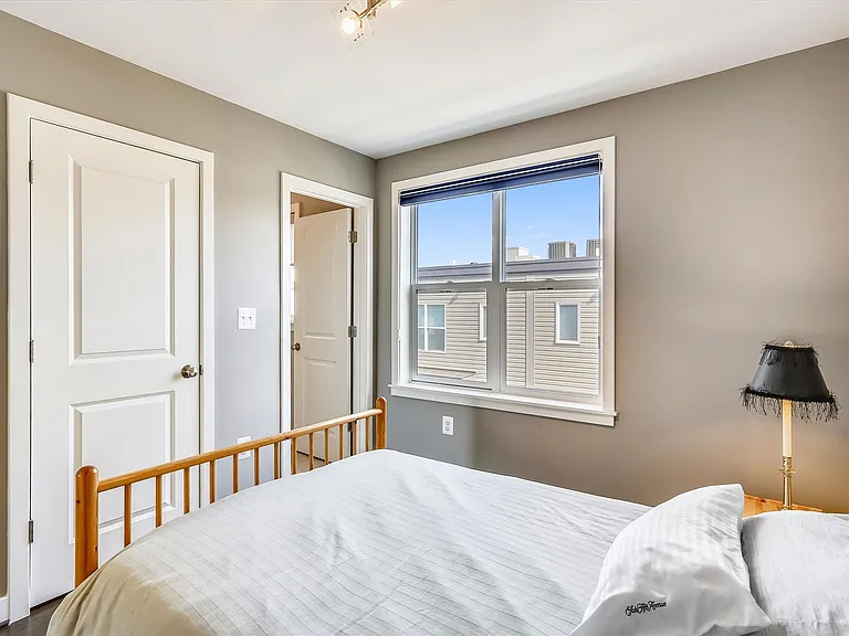 8052 Red Hook St — Photo 55