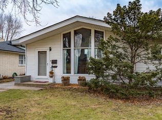 4320 Elm Ave, Brookfield, IL 60513