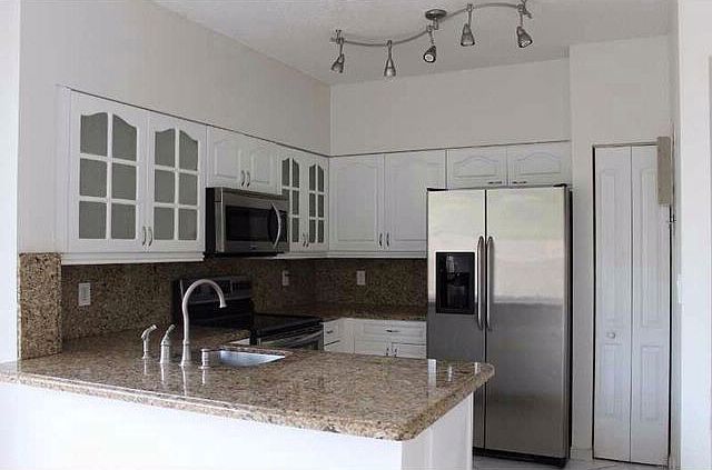 2nd image of 21300 NE 8th Ct