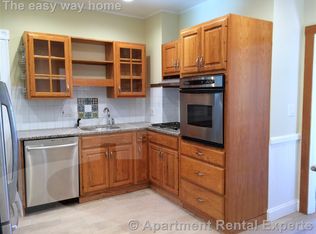 4 Porter Cir, Cambridge, MA 02140