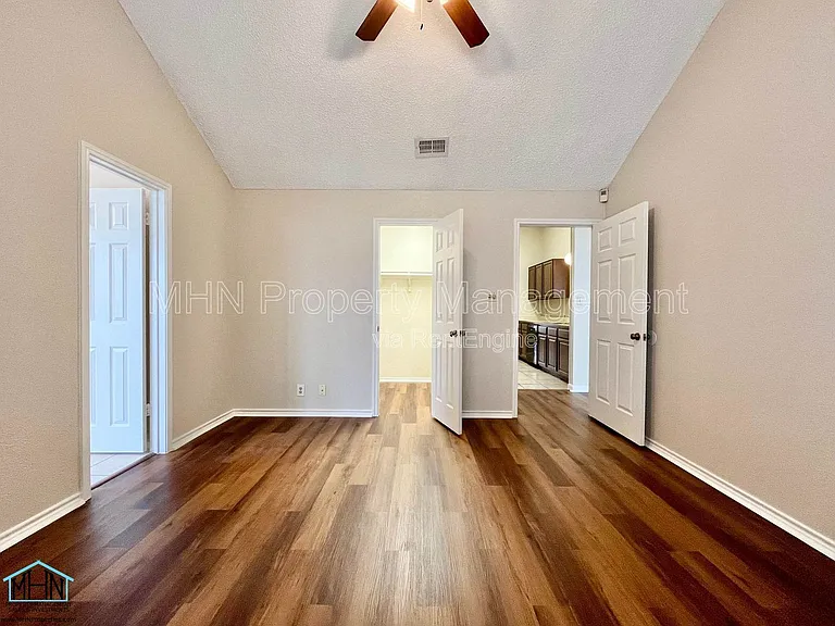 1627 Firwick Dr — Photo 24