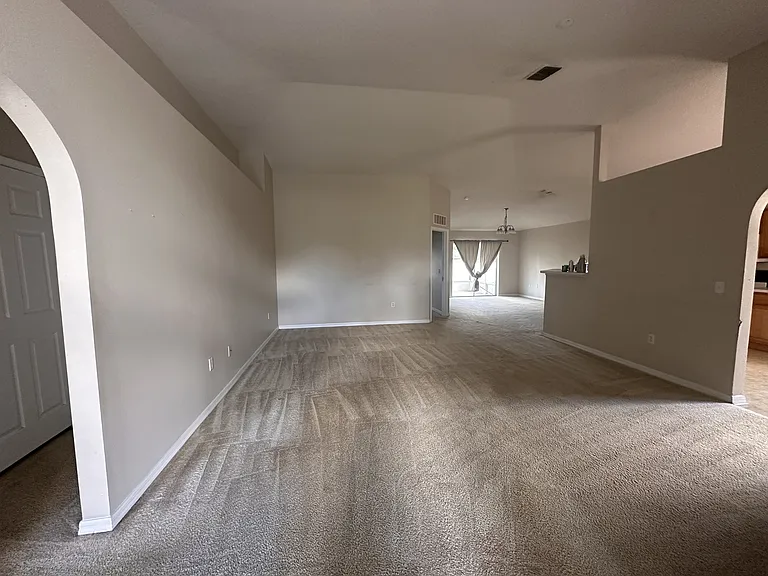 2529 SW 156th Pl — Photo 10