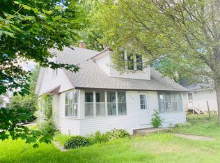 240 3rd Ave NW, Milaca, MN 56353