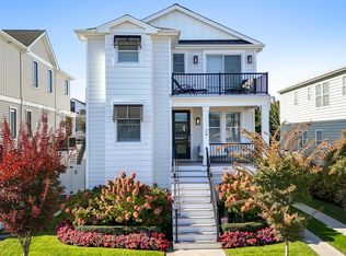 24 N Fredericksburg Ave, Margate, NJ 08402