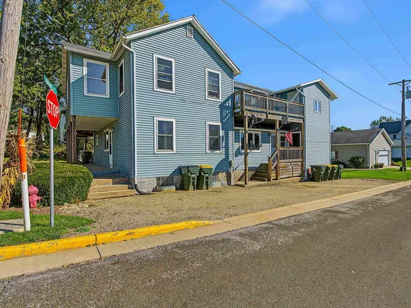 2984 Main St, Blue Mounds, WI 53517