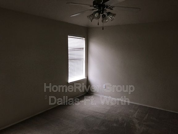 5th image of 940 Crowder Dr