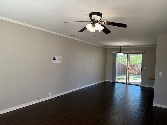 3rd image of 1424 Pheasant Dr