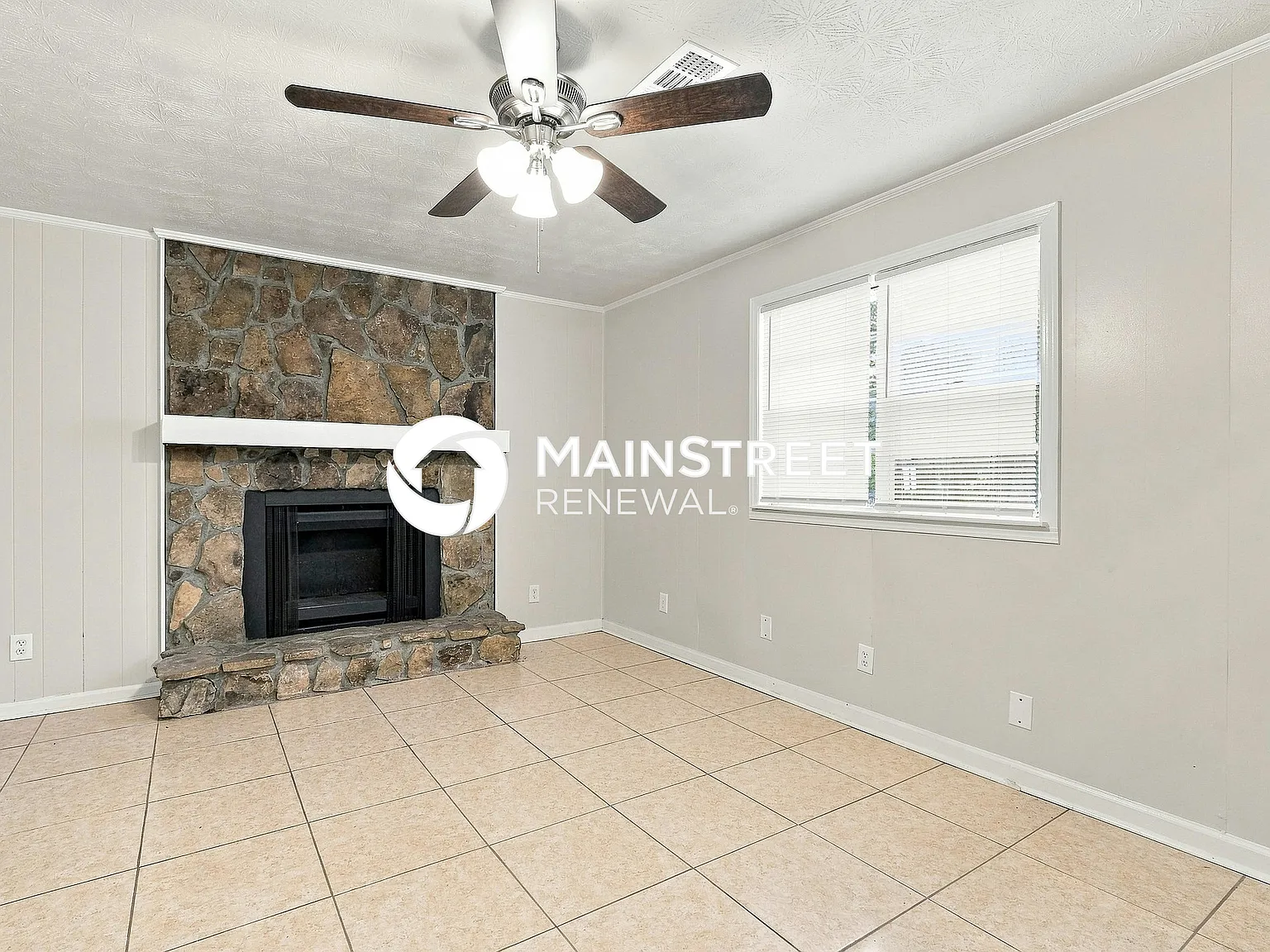 103 Forest Pl — Photo 2