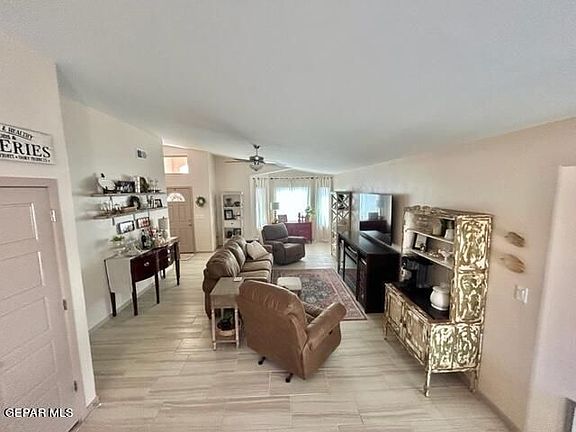 4th image of 13825 Flora Vista Ave