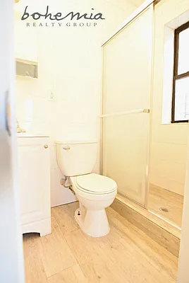 Rented by Bohemia Realty Group | media 16