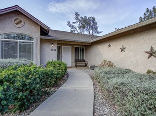 11734 Brinda Ln, Redding, CA 96003