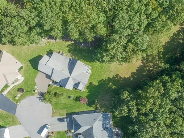 5 Hudson Lane #5, East Lyme, CT 06357