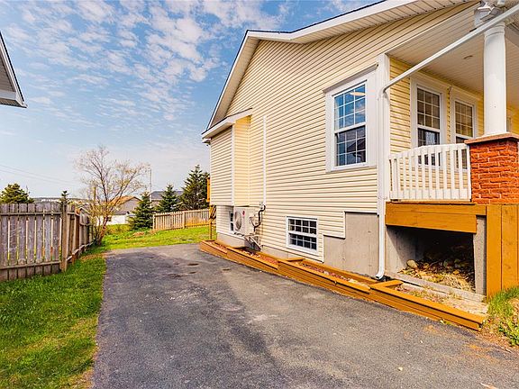 5th image of 21 Clearview Heights
