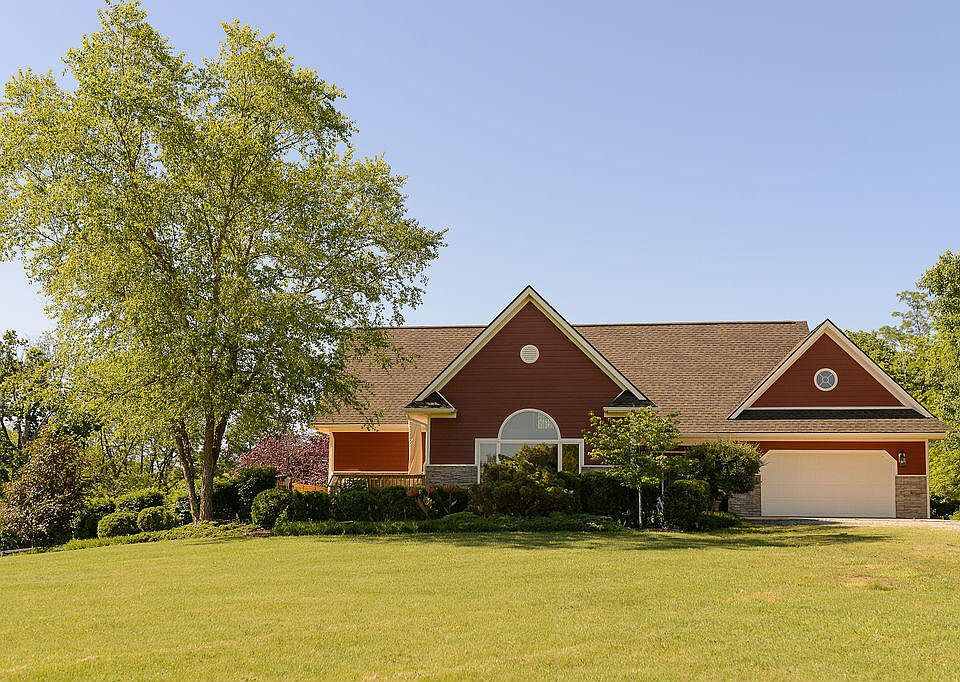 1st image of 1541 Leesburg Newtown Rd