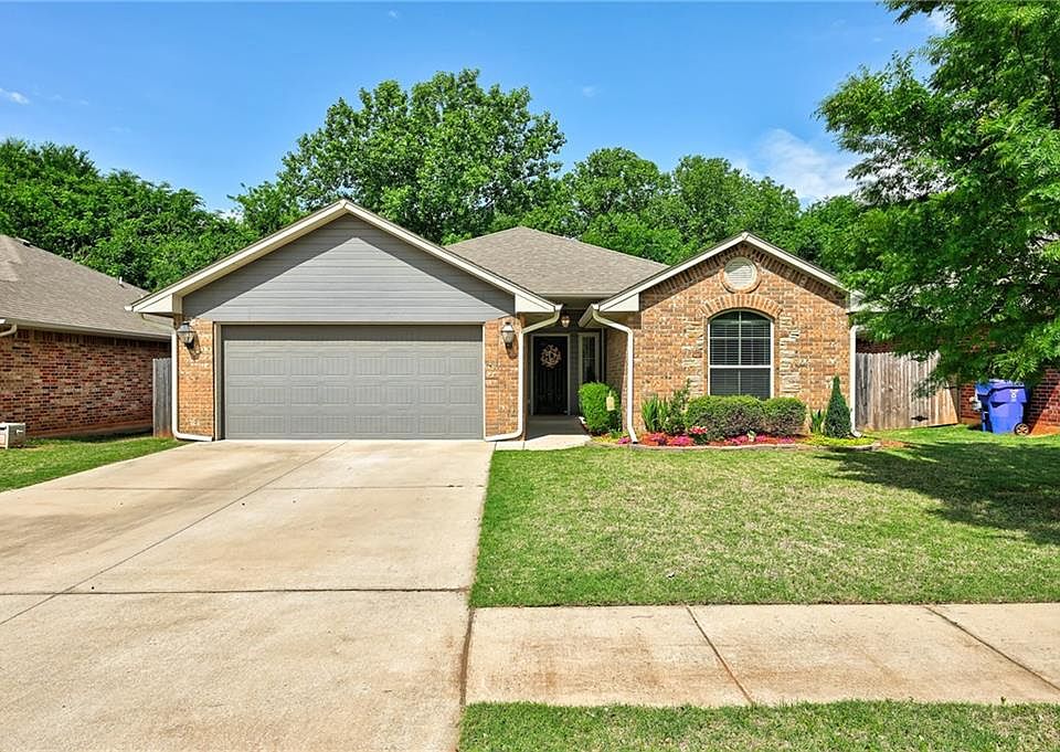 1st image of 3028 Woodcrest Creek Dr
