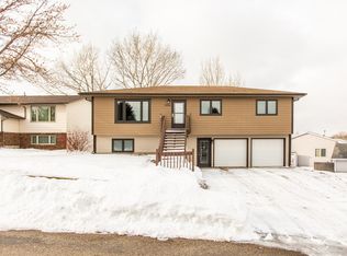 2324 Jackson Ave, Bismarck, ND 58501