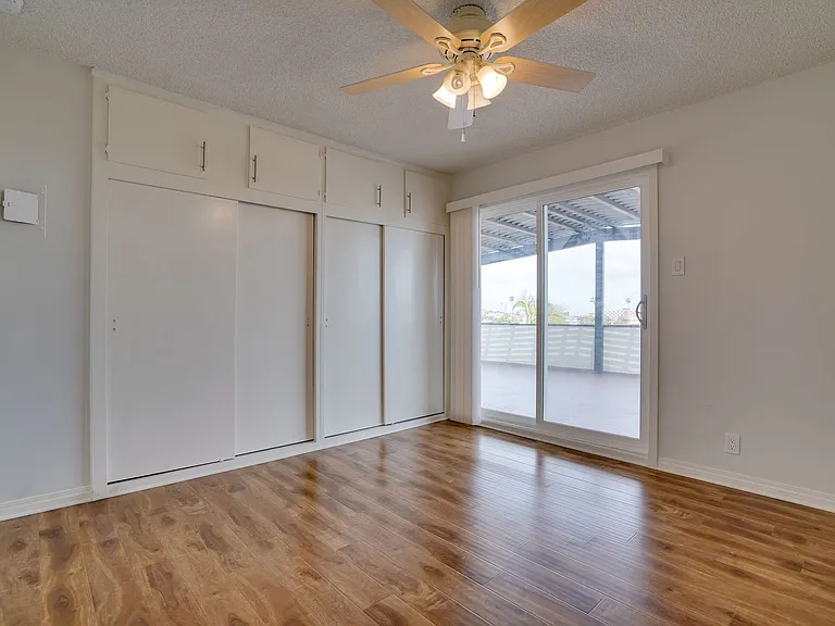 304 Bungalow Dr — Photo 3