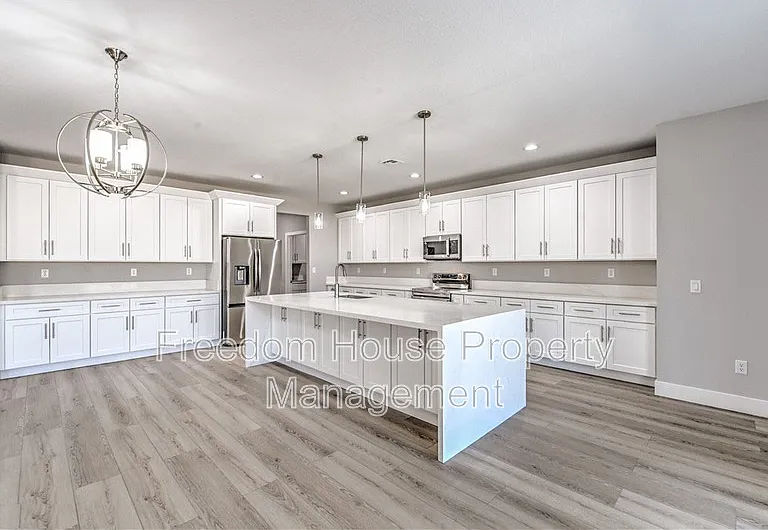 6380 Waterford St — Photo 10