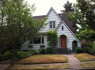 2105 NE Park Rd, Seattle, WA 98105