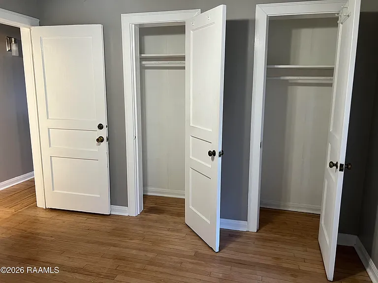 135 Oakcrest Dr — Photo 16