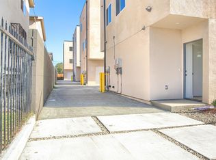 6520-6522 3/4 S Brynhurst Ave, Los Angeles, CA 90043