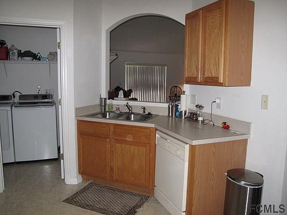 3rd image of 75 Wellstone Dr