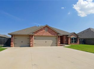 3204 Wendy Ln, Altus, OK 73521