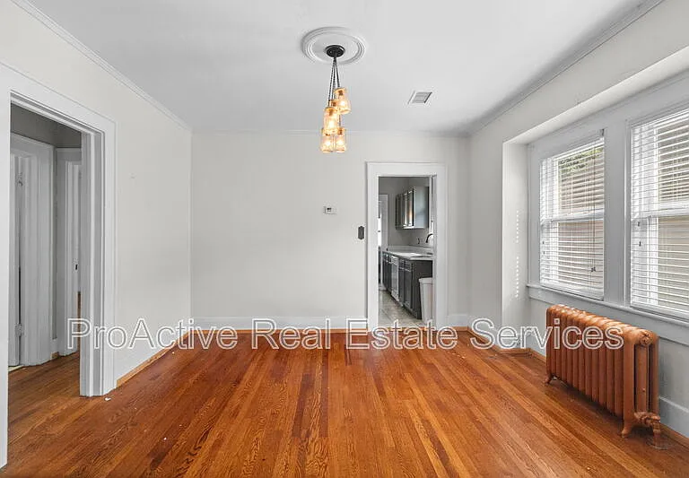 1623 Lafayette Blvd — Photo 9