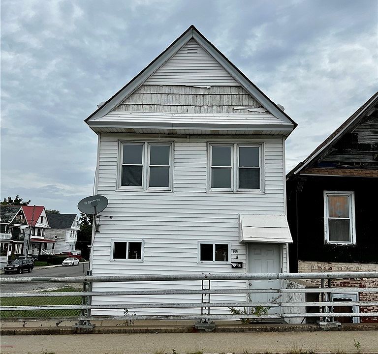 1st image of 934 S Park Ave